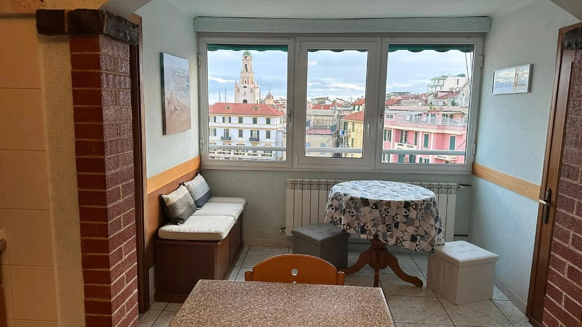 La Casa Di Paolo Apartment Sanremo 0*,